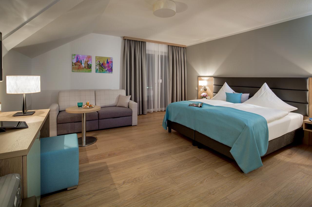 Leinburg Hotel-Restaurant Distlerhof מראה חיצוני תמונה